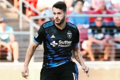 山東泰山新援卡紮伊什維利發文告別老東家 曾在蔚山現代效力三年