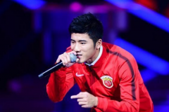 上海上港李聖龍簡介 一名被足球耽誤的歌手