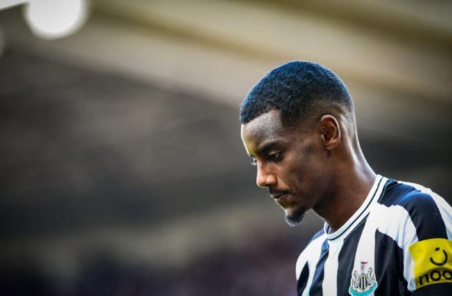 紐卡前鋒伊薩克遭遇未知傷情