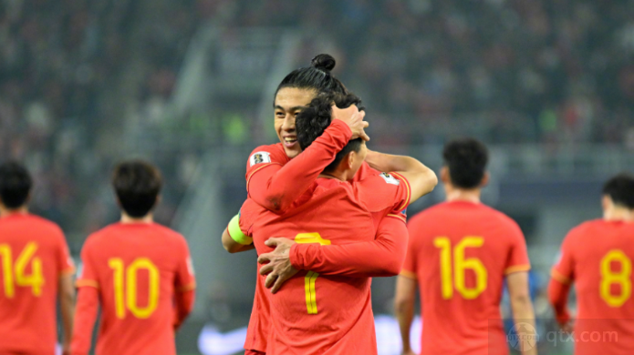 中國男足大勝新加坡