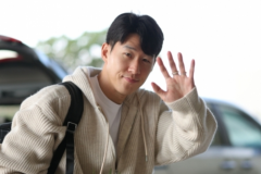 韓國隊今日抵達阿布紮比備戰亞洲杯 李剛仁預計在1月5日與韓國隊會合