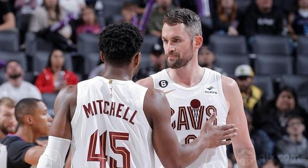 米切爾與凱文-樂福