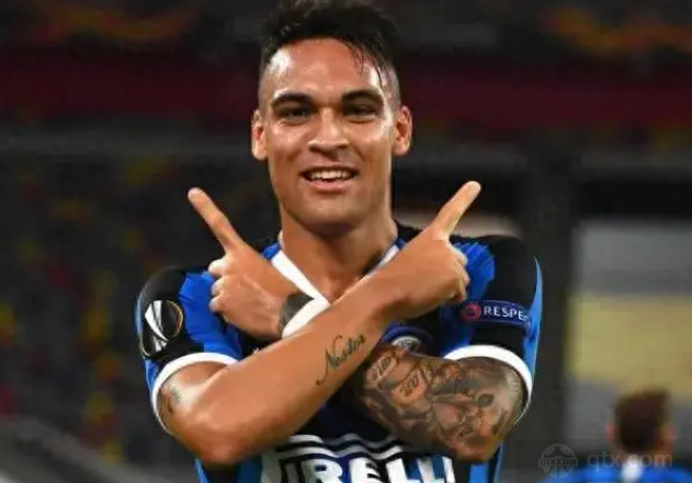 國際米蘭前鋒勞塔羅馬丁內斯