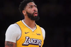 明日湖人對陣尼克斯前瞻 戴維斯有望迎來複出