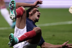 德尚公布大巴黎小將埃梅裏傷情 球員比賽中遭到暴力犯規