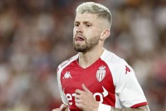 巴薩關注摩納哥左後衛恩裏克 繼續為未來做儲備