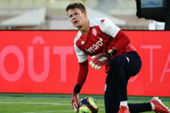 隊報評努貝爾 表現較滿意但狀態不穩定且撲點技術差