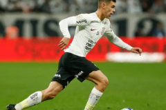 科林蒂安中場莫斯卡多將加盟大巴黎 球員已經拒絕了切爾西