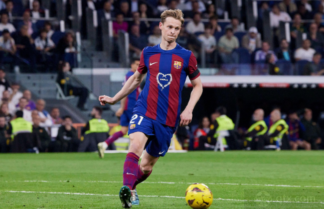 記者:拜仁仍有意引進德容