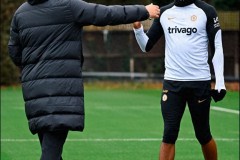 福法納回歸切爾西訓練場 複出時間待定