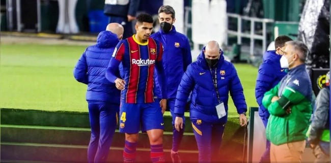 阿勞霍左腳踝扭傷