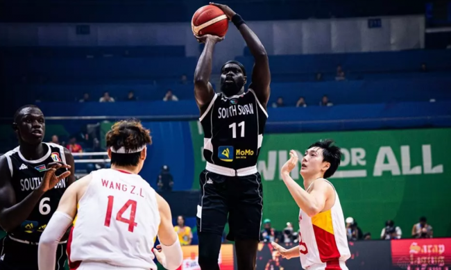 曝沙約克簽約遼寧男籃