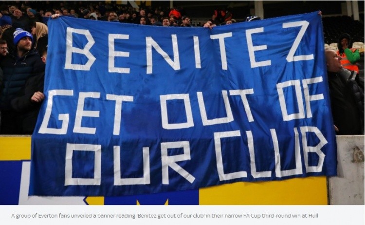 貝尼特斯麵臨下課危險