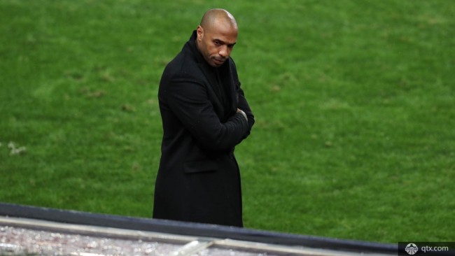 亨利球員生涯是阿森納的功臣