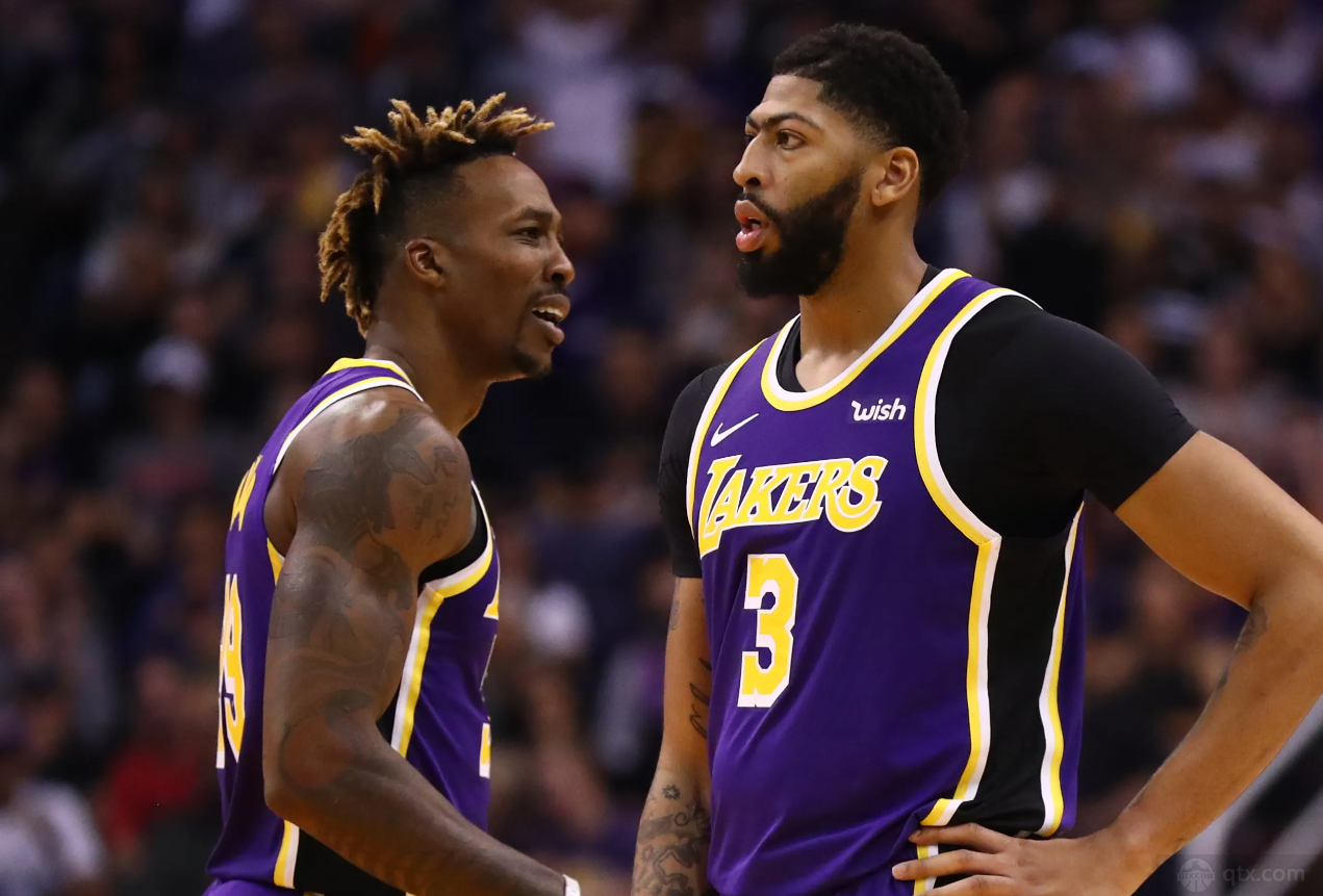 霍華德和戴維斯為什麼打架