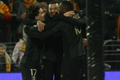 法甲巴黎聖日耳曼2-0朗斯 球隊繼續位列聯賽榜首
