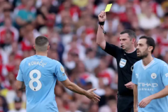 科瓦契奇逃過紅牌 英超再現爭議判罰