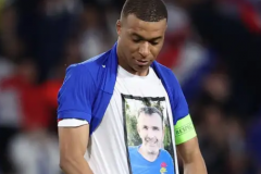 姆巴佩致敬叔叔 他的叔叔上周去世