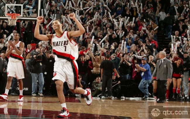 黃曼巴羅伊,一個毀於傷病的傳奇巨星! 黃曼巴羅伊,一個毀於傷病的傳奇巨星!