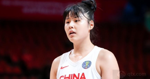 中國女籃隊員李月汝