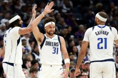 NBA獨行俠客場120-106大勝國王 德羅讚33分戴維斯27分9板