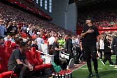 英超利物浦2-0狼隊 誇安薩為球隊建功
