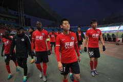 四名遼足舊將體育局門口討薪 並與局長衝突