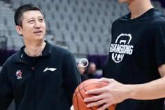 郭士強：易建聯值得所有籃球人的尊重 兩人曾經並肩作戰