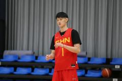 曾凡博退出國家隊了嗎？此前入選中國男籃
