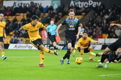 英超狼隊1-0伯恩利 黃喜燦打進全場唯一進球